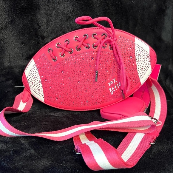 🏈🩷BETSEY JOHNSON HOT Pink XOFUMBLE
KITSCH RHINESTONE FOOTBALL W/ COIN POUCH🏈🩷 - Picture 4 of 16